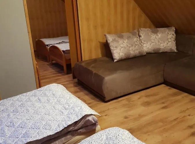 Chatka Julki * Goszow