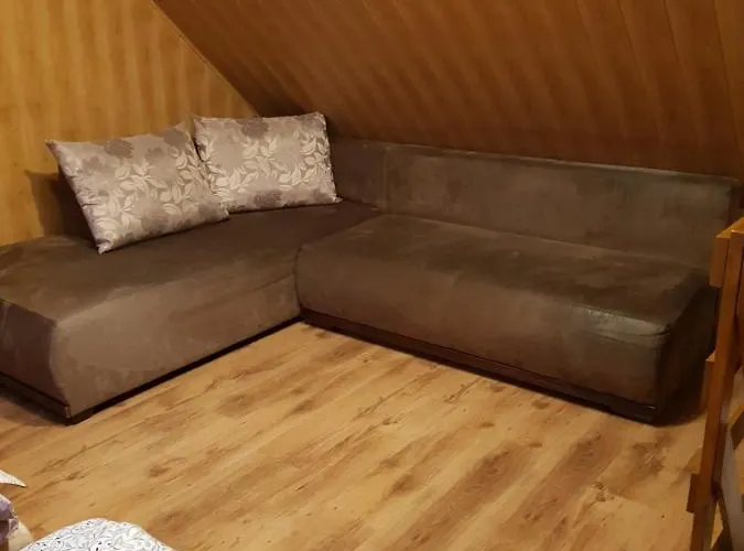 Chatka Julki * Goszow